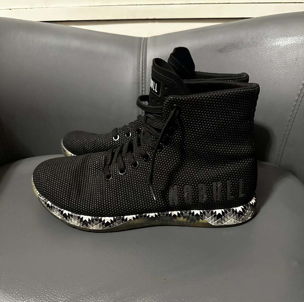 NOBULL High-Top Training Shoes SuperFabric Men’s 7.5 Women’s 9 CrossFit Gym